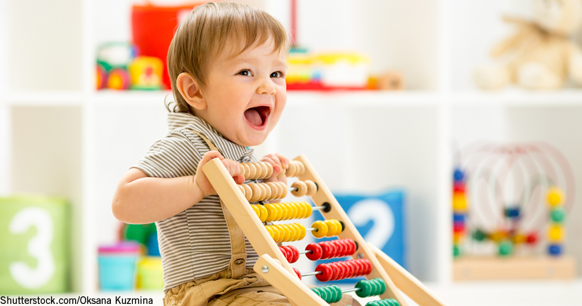 Baby beim Spielen