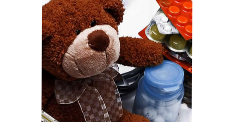 Kind krank Tabletten Teddy